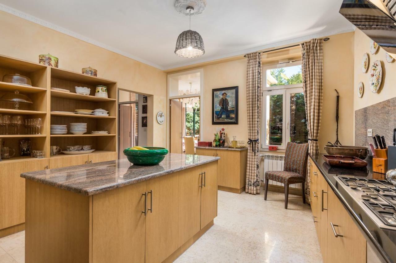 Villa Vilma Opatija Bagian luar foto
